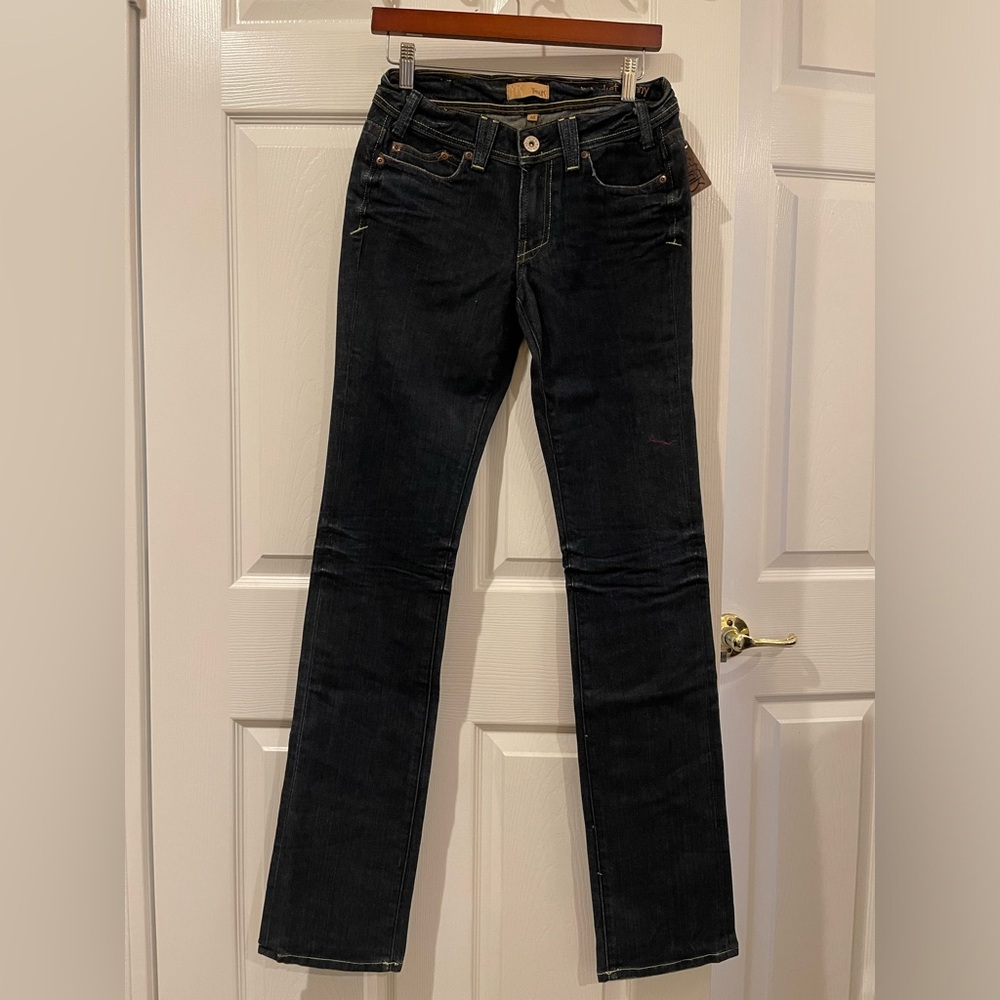 NWT Yanuk low rise dark wash straigh jeans